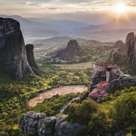 Meteora Olio Hills *